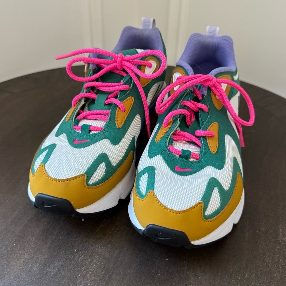 Nike Air Max 200 - Size 7.5 - Mystic Green White Gold - Like New - Picture 2 of 9